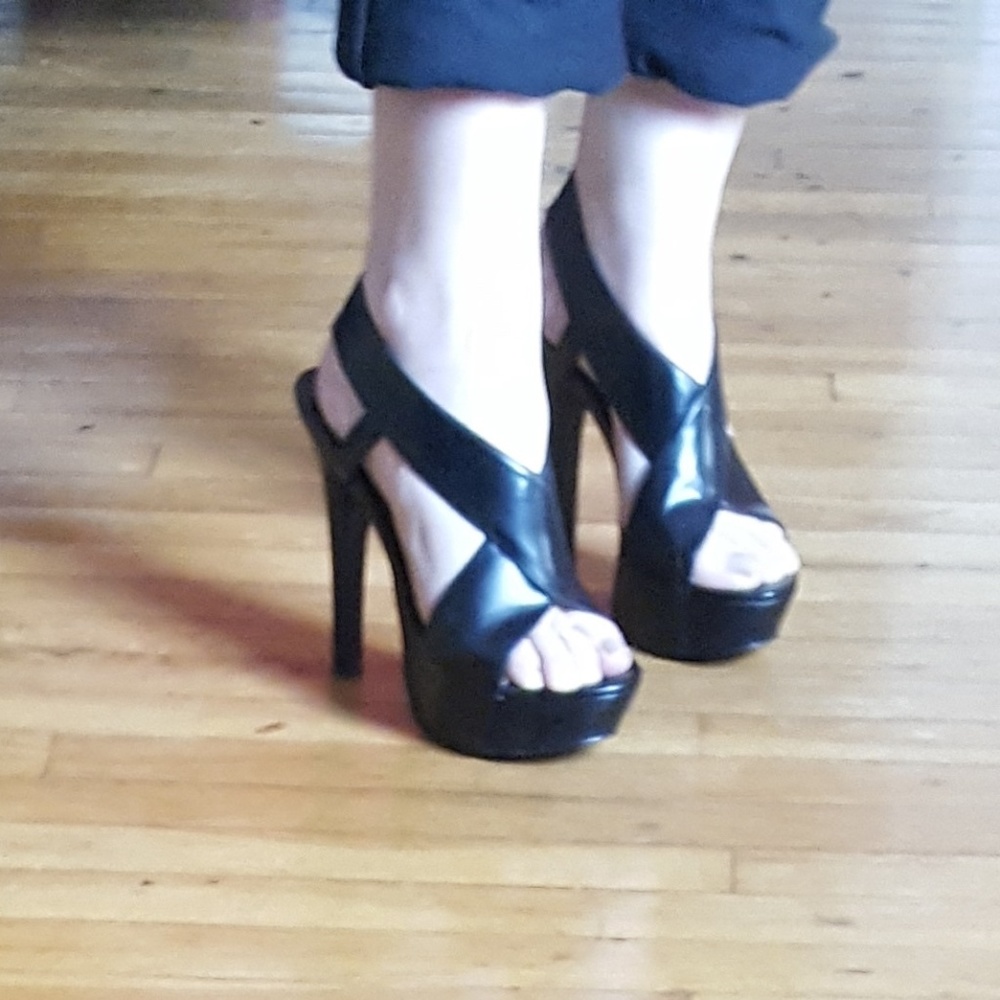Black sandals